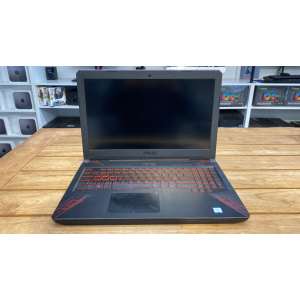 2.EL NB ASUS TUF GAMING FX504GD-78050 İ7 8750H 16GB DDR4 1TB HDD 250GB M2 SSD 4GB GTX1050 15.6