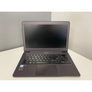 2.EL NB ASUS UX305C M3-6Y30 8GB LPDDR3 128GB SSD 13.3